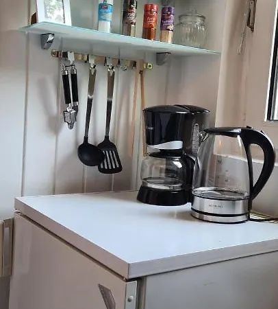 Buedchen Am Rathaus-parkplatz-bett Und Schlafcouch-eg-netflix- * Оберхаузен