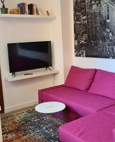 Buedchen Am Rathaus-parkplatz-bett Und Schlafcouch-eg-netflix- Oberhausen (North Rhine-Westphalia)