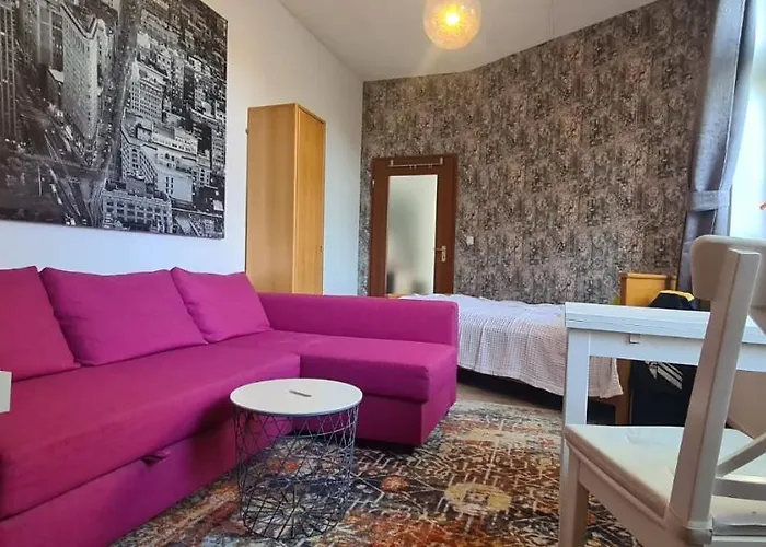 דירה Buedchen Am Rathaus-parkplatz-bett Und Schlafcouch-eg-netflix-